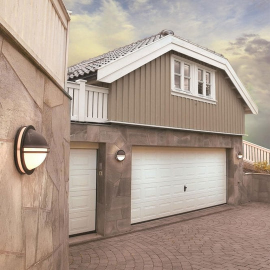 Berlin 1 Light Wall Light       Black